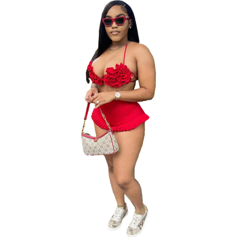 Ensemble short à volants dos nu et bretelles dos nu sexy et tendance