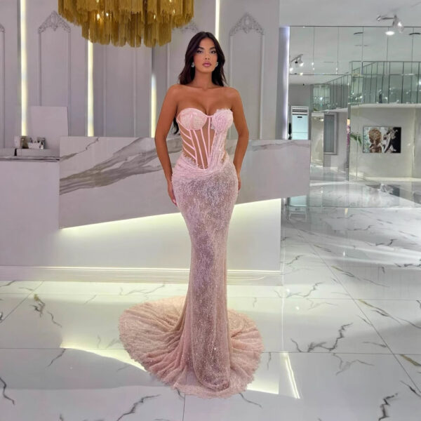 Robe longue de soirée décontractée de haute qualité, dos nu, asymétrique, bustier, ornée de perles et de sequins.