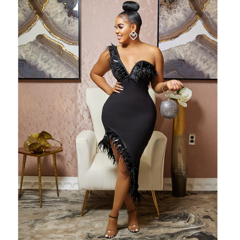 Robe élégante mi-longue à col en V